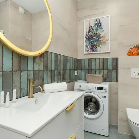 Apartamento Sunny With Parking Near Polsat Arena By Renters